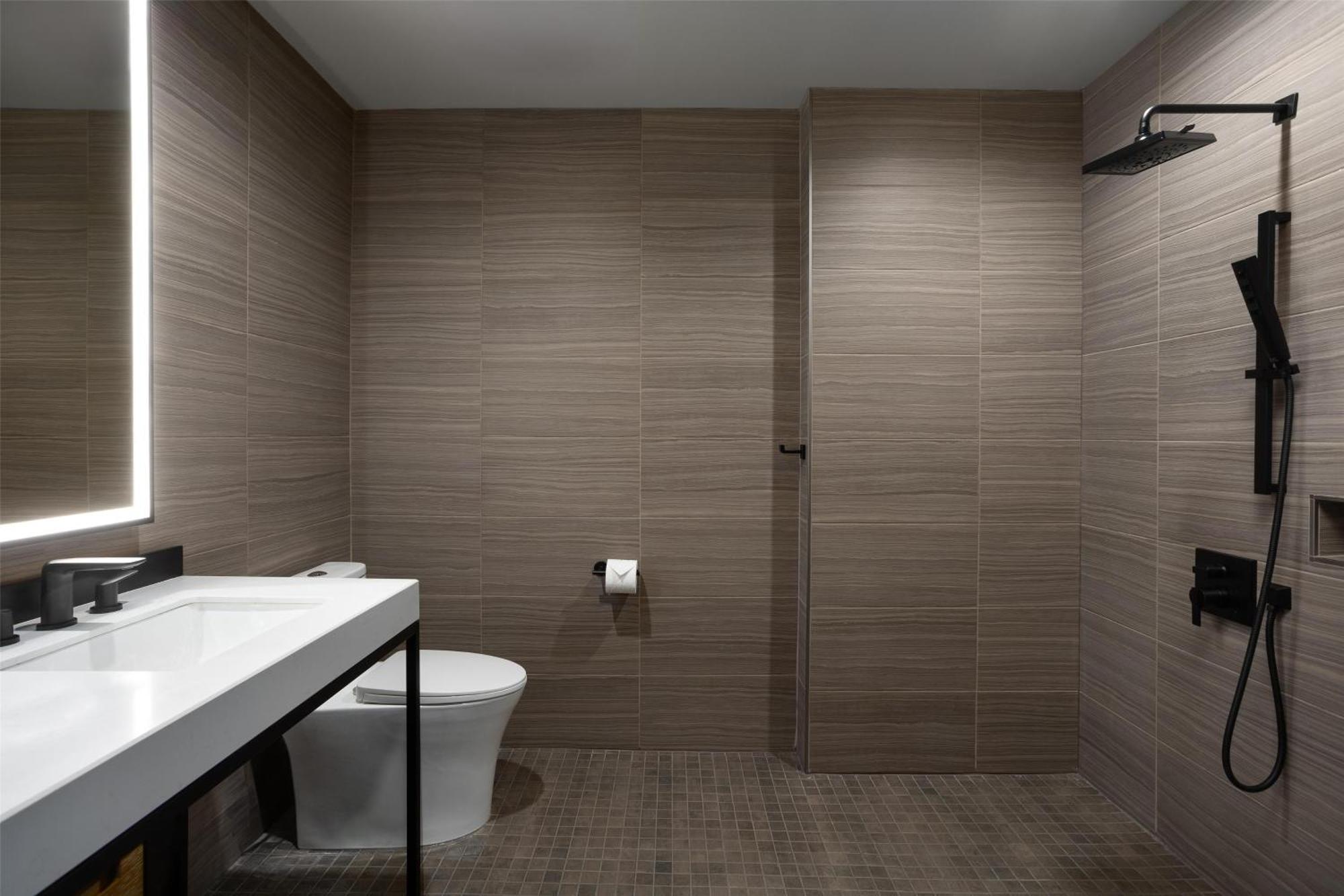 Doubletree By Hilton West Kelowna Dış mekan fotoğraf